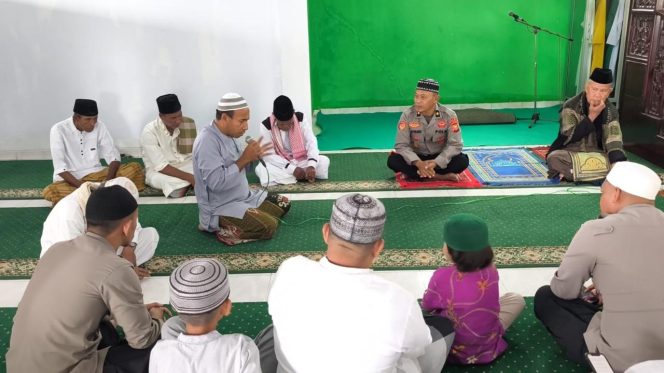 
					Warga Fatcey Sampaikan Keluhan Kamtibmas dalam Kegiatan Jumat Curhat Polres Kepsul