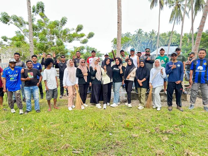 
					HPN 2026: Jurnalis, Diskominfo, dan Humas Polres Kepsul Baksos di Makam Islam Desa Umaloya