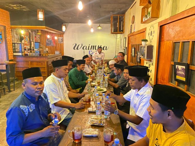 
					Dari Meja Buka Puasa, Diskominfo Sula dan Wartawan Perkokoh Sinergi