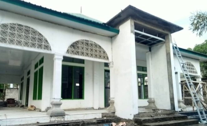 
					Dedikasi dan Amal: Sosok Bupati Kepulauan Sula dalam Membangun Negeri dan Iman