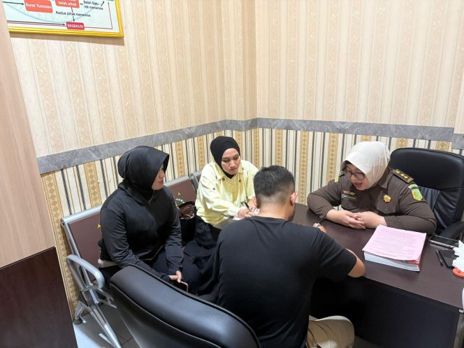 
					Tersangka KDRT dan Kekerasan Anak Diserahkan ke Kejari